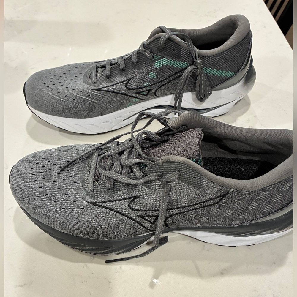 Mizuno Wave Inspire 19 Running Shoes -Men’s size 11.5